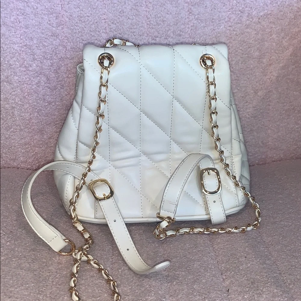 Cluci White Quilted Small Backpack Purse with Gold Chain in Vegan Leather - Picture 2 of 3